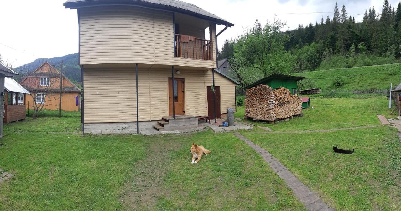 Котедж під горою Татарів Екстер'єр фото